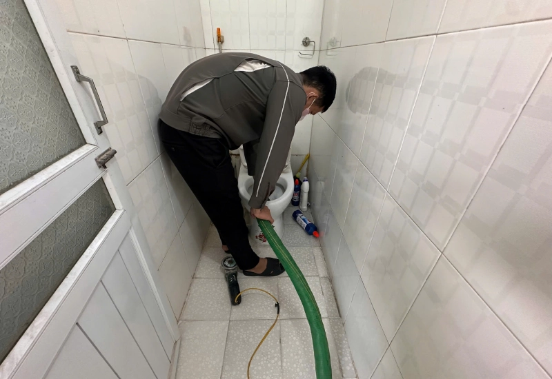 Môi Trường Tài Hải xử lý bồn cầu tại Hà Tĩnh